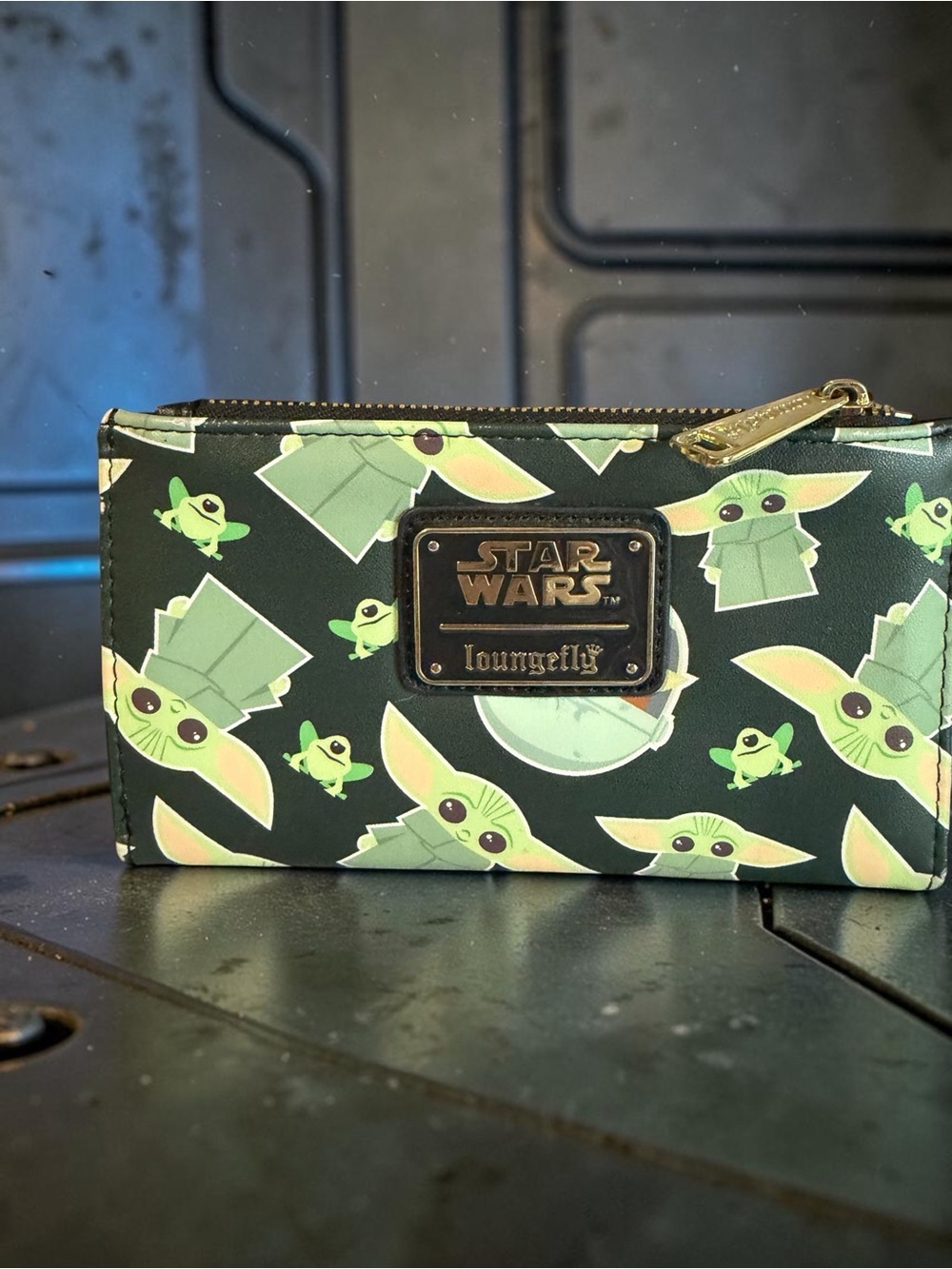 Loungefly Star Wars The Mandalorian Grogu (Baby Yoda) Wallet